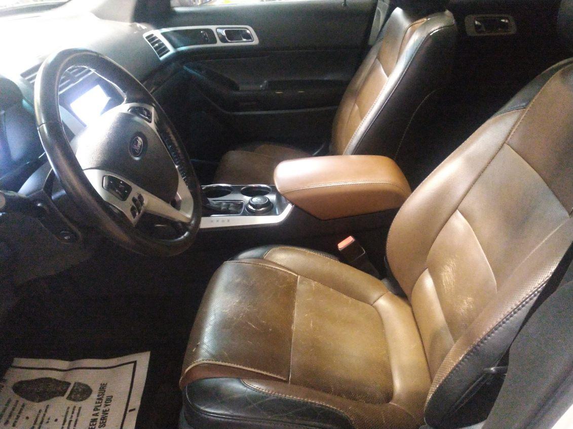 Ford Explorer Limited 4WD 2011