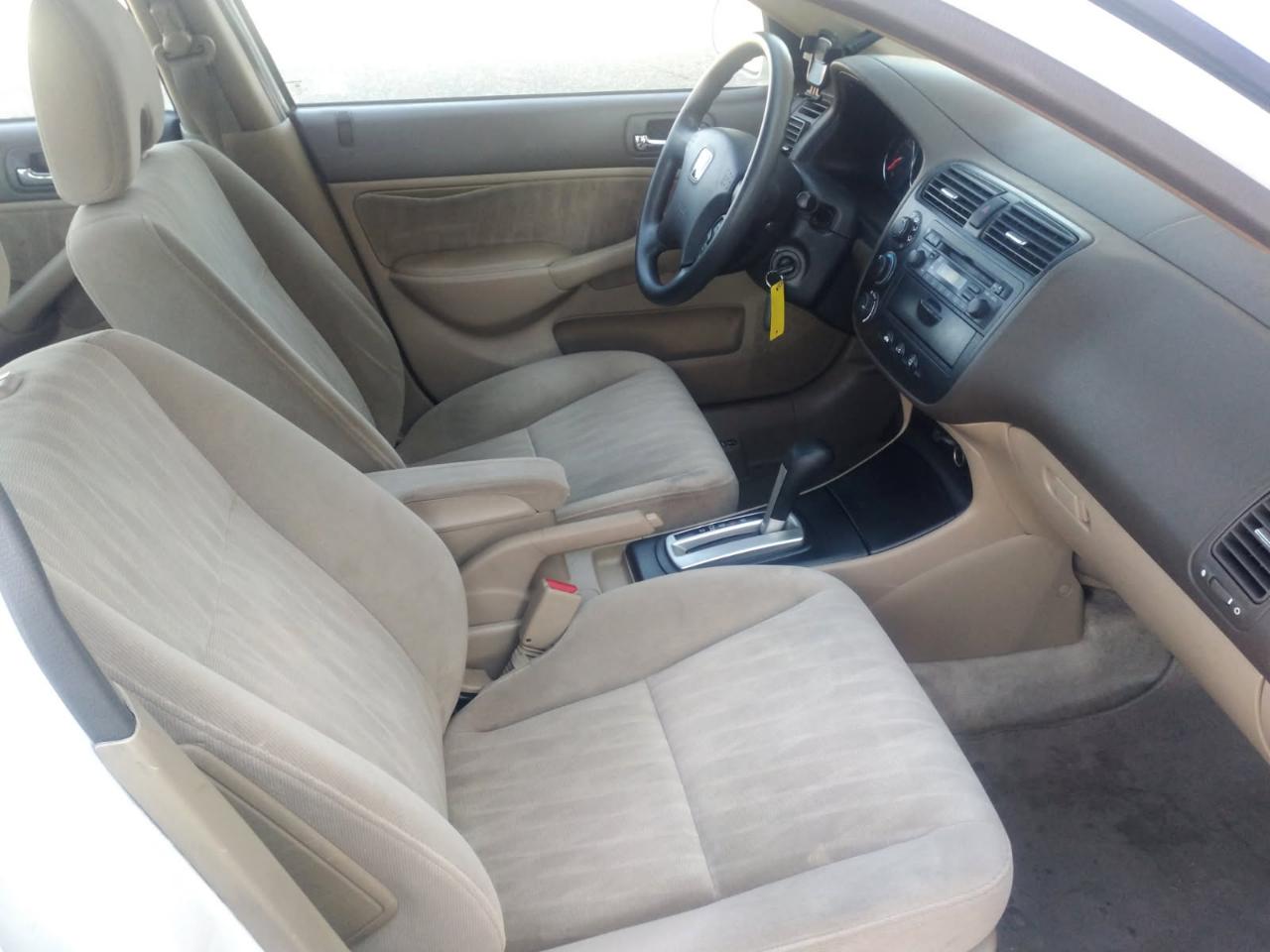 Honda Civic EX Sedan 4-spd AT with Front Side Airbags 2003