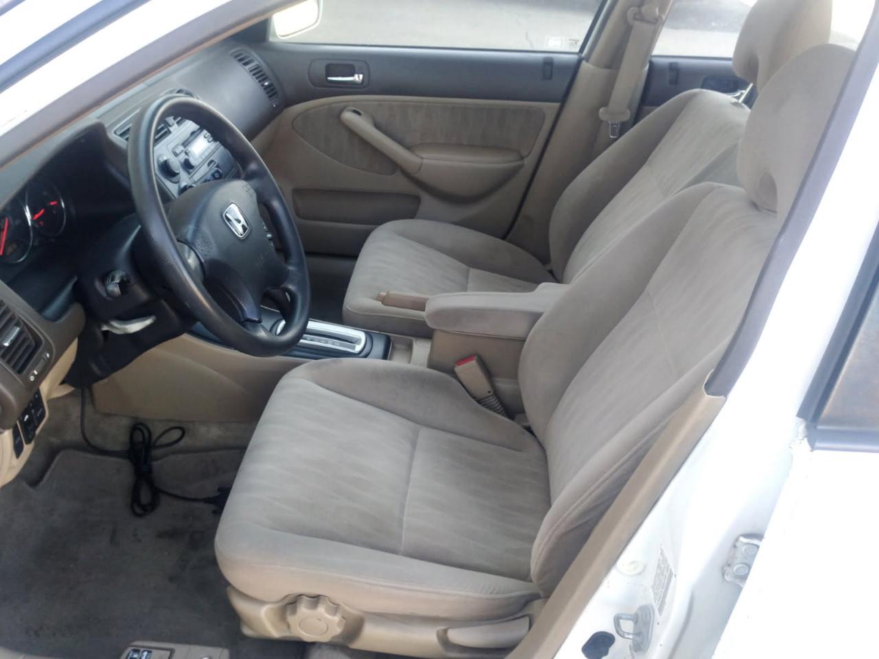 Honda Civic EX Sedan 4-spd AT with Front Side Airbags 2003