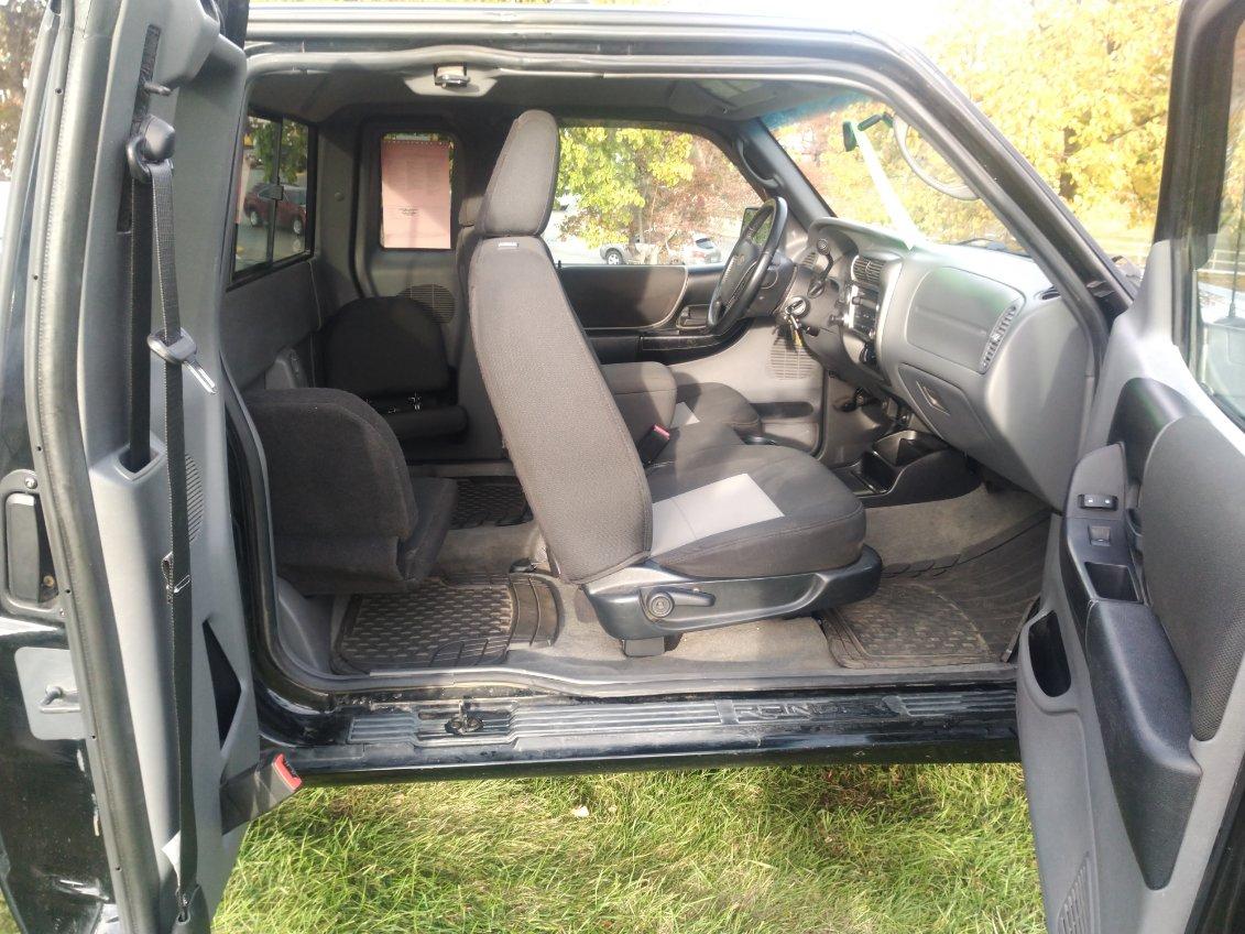Ford Ranger XLT SuperCab 4-Door 4WD 2011