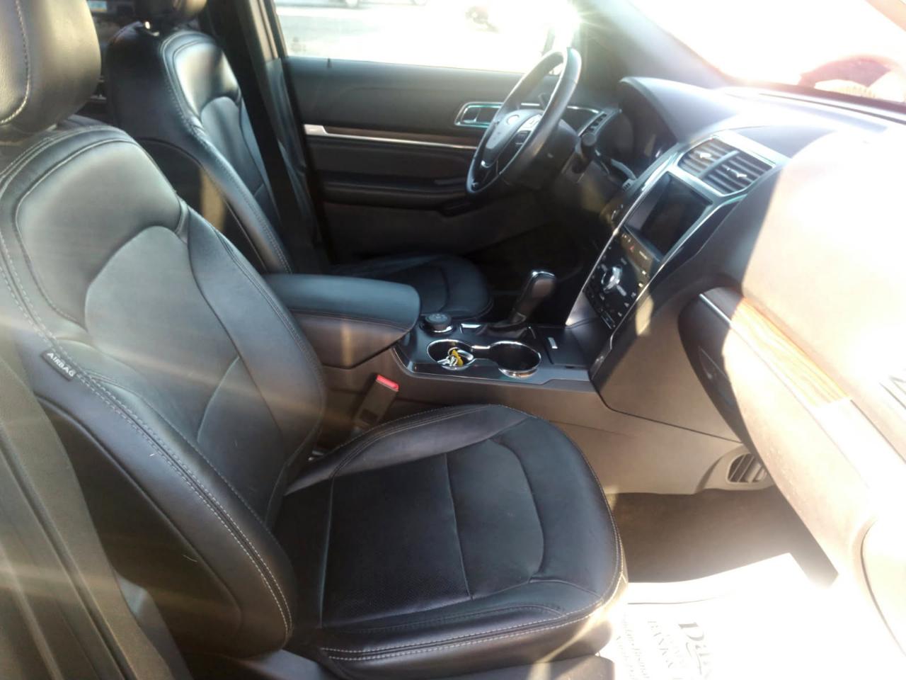 Ford Explorer Limited 4WD 2019