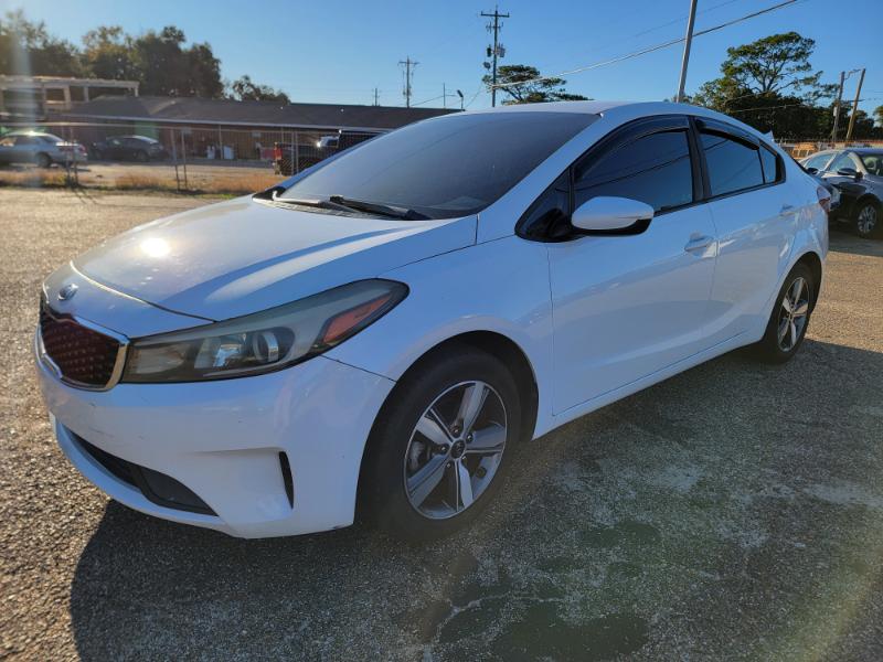 2017 Kia Forte LX 6A