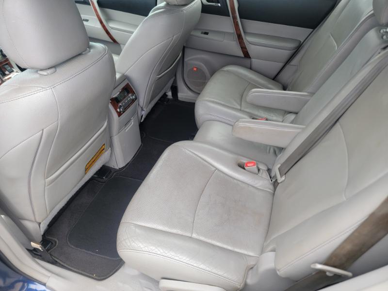 Toyota Highlander Limited 4WD 2012 Toyota Highlander Limited 4WD 2012
