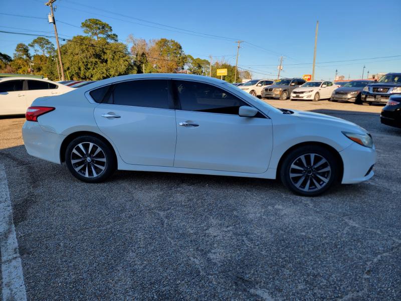 Nissan Altima 2.5 SV 2017