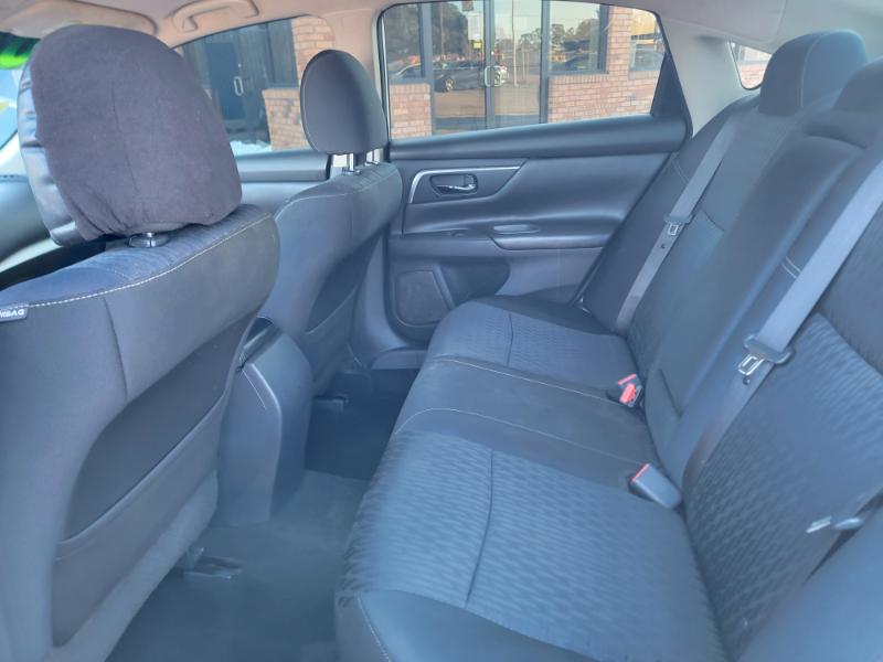 Nissan Altima 2.5 SV 2017