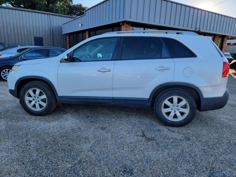Kia Sorento LX 2WD 2012