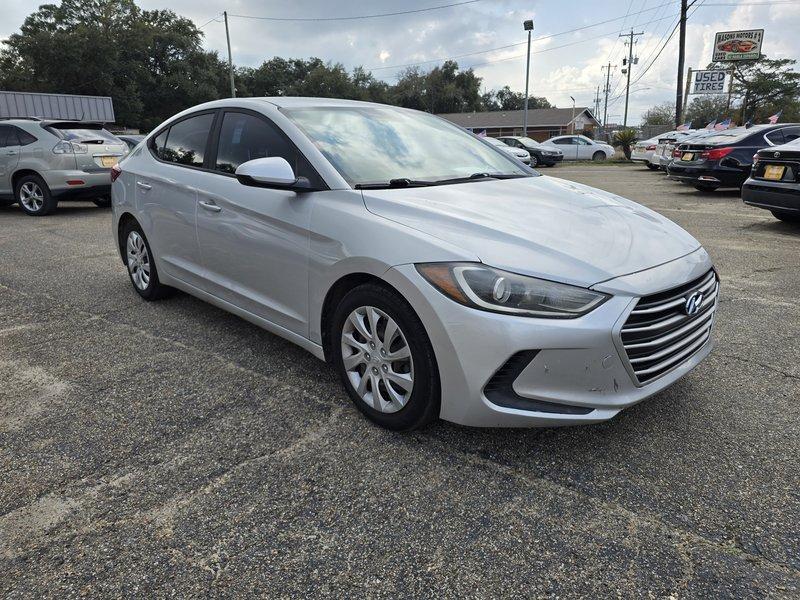 2018 Hyundai Elantra SE 6AT