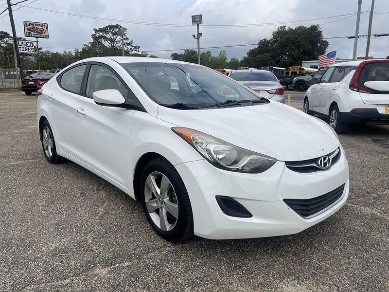Hyundai Elantra GLS M/T 2013