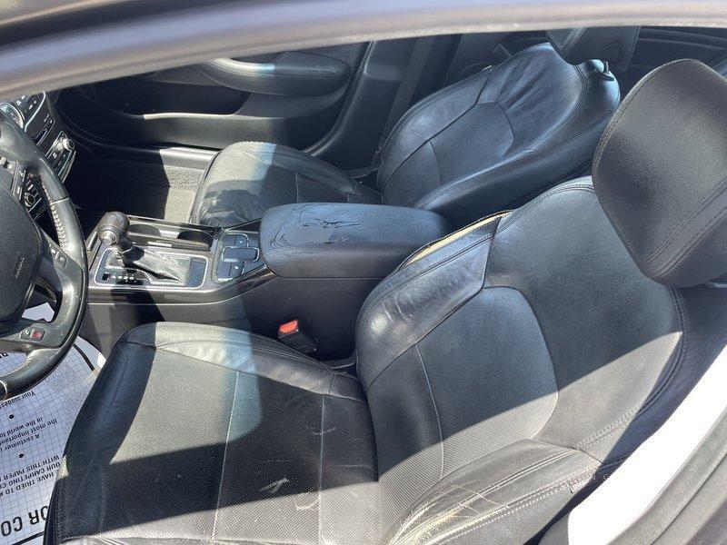 Kia Cadenza Sedan 2014