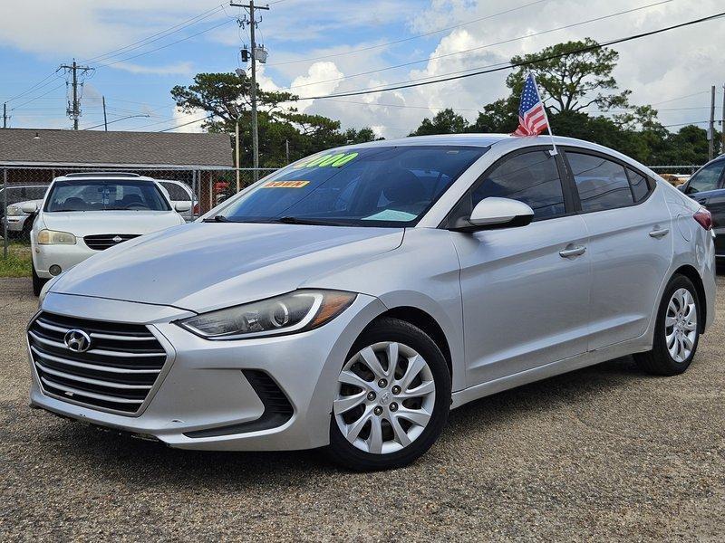 2018 Hyundai Elantra SE 6AT