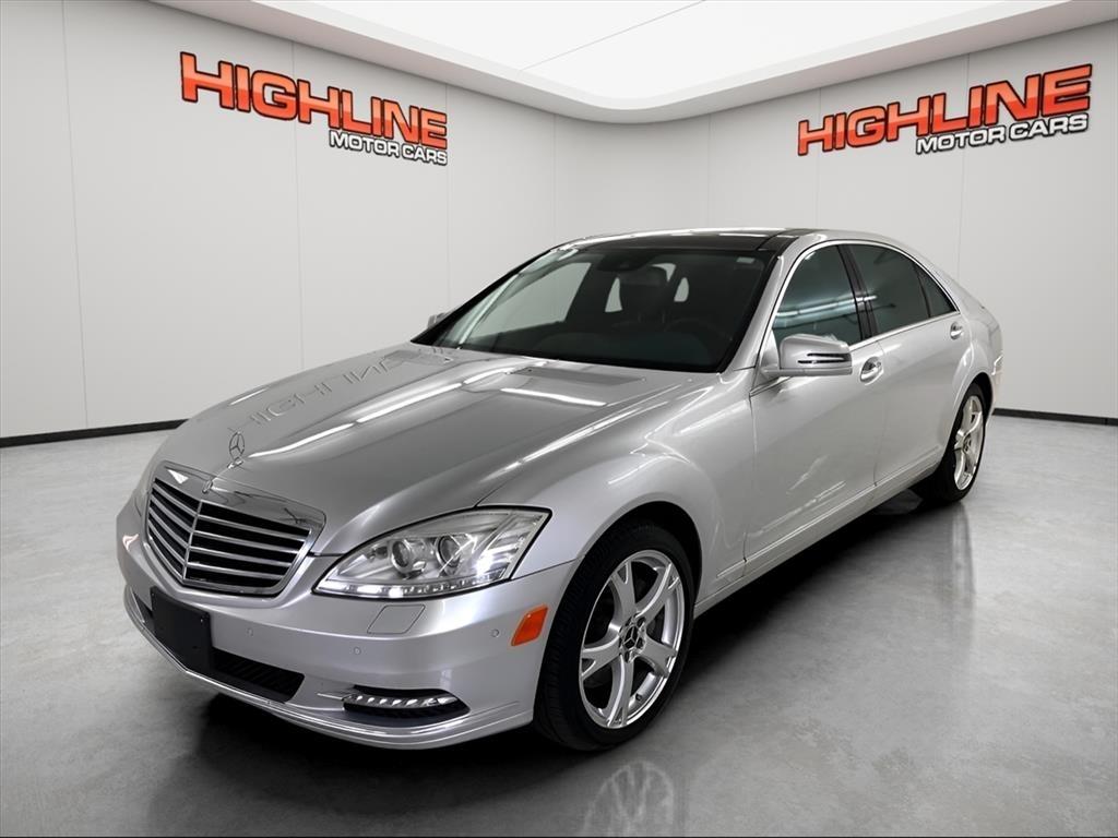 Mercedes-Benz S-Class 4dr Sdn S 550 4MATIC 2013
