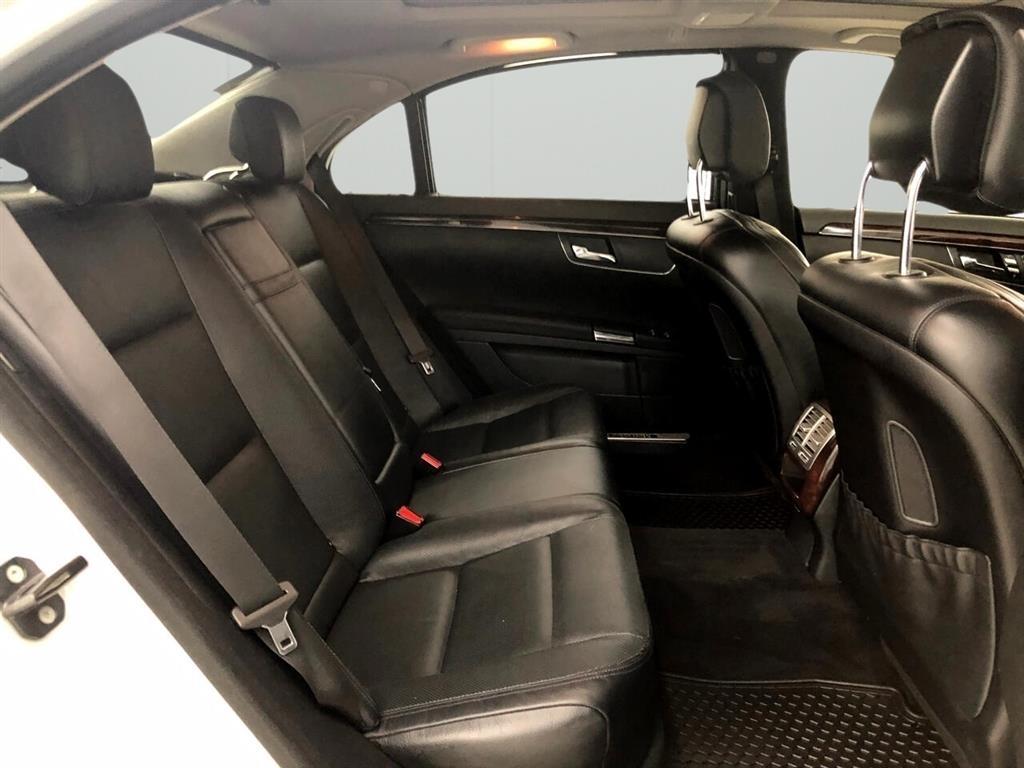 Mercedes-Benz S-Class 4dr Sdn S 550 4MATIC 2013