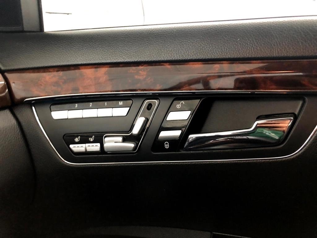 Mercedes-Benz S-Class 4dr Sdn S 550 4MATIC 2013