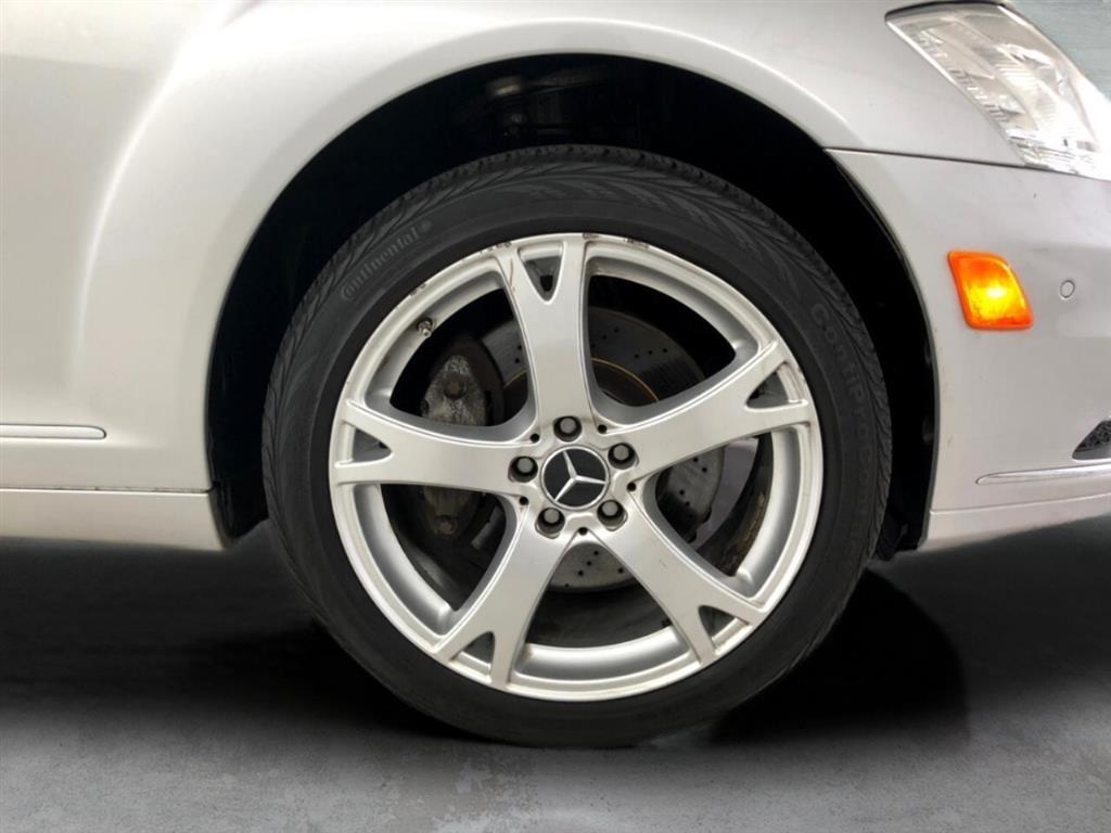 Mercedes-Benz S-Class 4dr Sdn S 550 4MATIC 2013