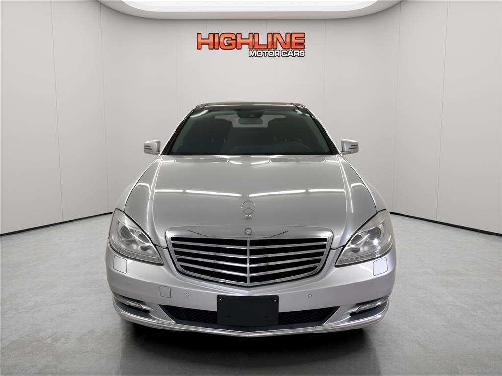 Mercedes-Benz S-Class 4dr Sdn S 550 4MATIC 2013