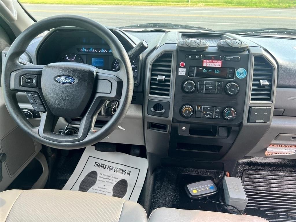 Ford Super Duty F-550 DRW XL 2WD Reg Cab 145" WB 60" CA 2018