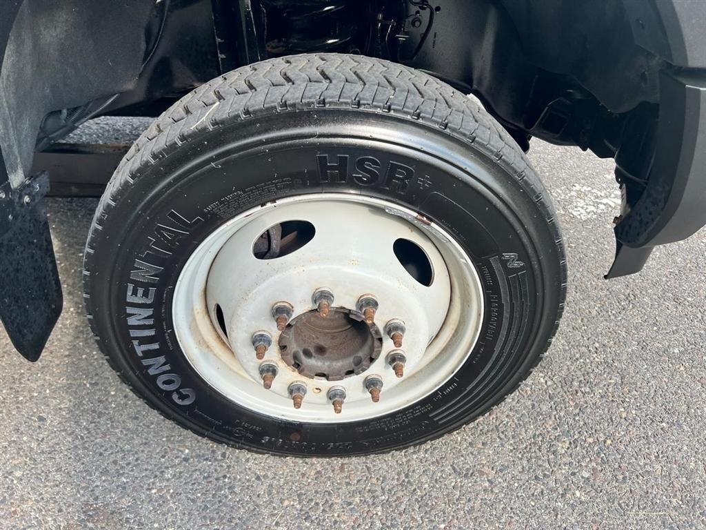 Ford Super Duty F-550 DRW XL 2WD Reg Cab 145" WB 60" CA 2018