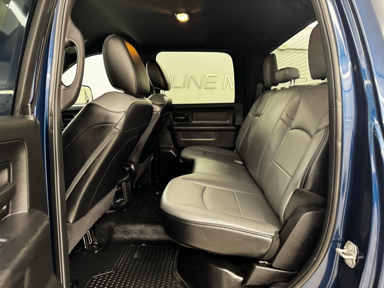 RAM 3500 Chassis Cab Tradesman 4WD Crew Cab 60" CA 172.4" WB 2022