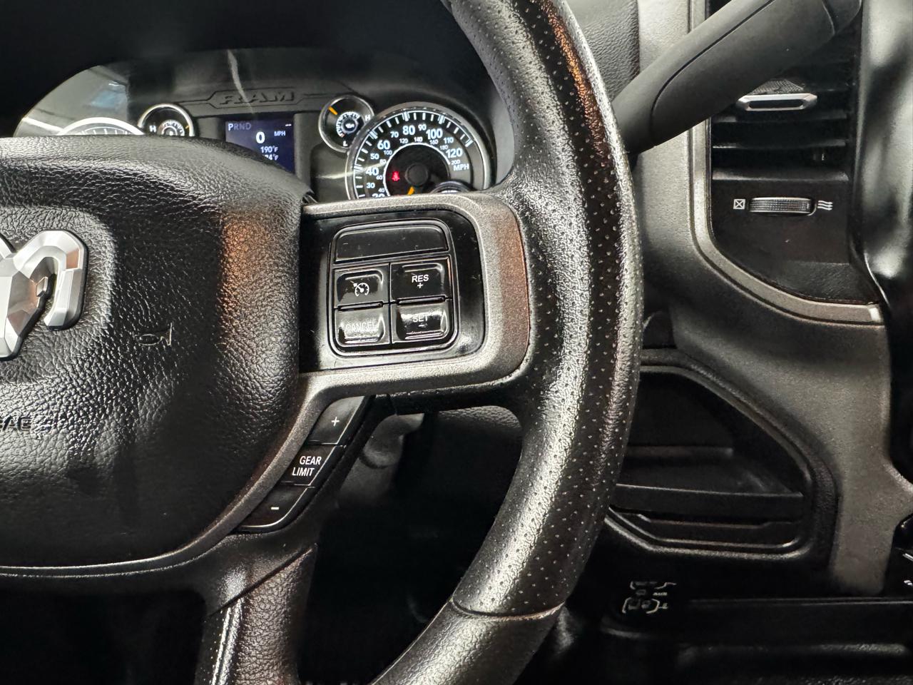 RAM 3500 Chassis Cab Tradesman 4WD Crew Cab 60" CA 172.4" WB 2022