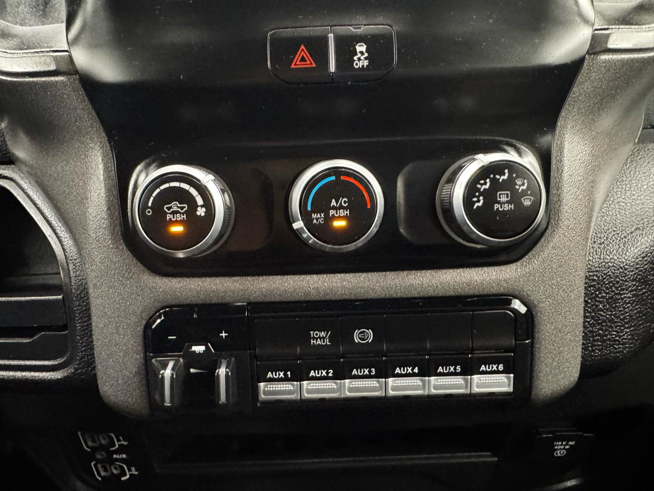 RAM 3500 Chassis Cab Tradesman 4WD Crew Cab 60" CA 172.4" WB 2022