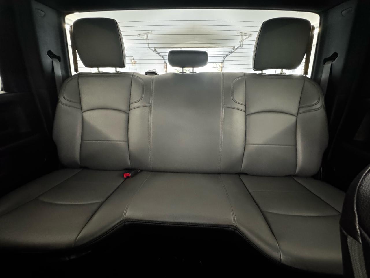 RAM 3500 Chassis Cab Tradesman 4WD Crew Cab 60" CA 172.4" WB 2022