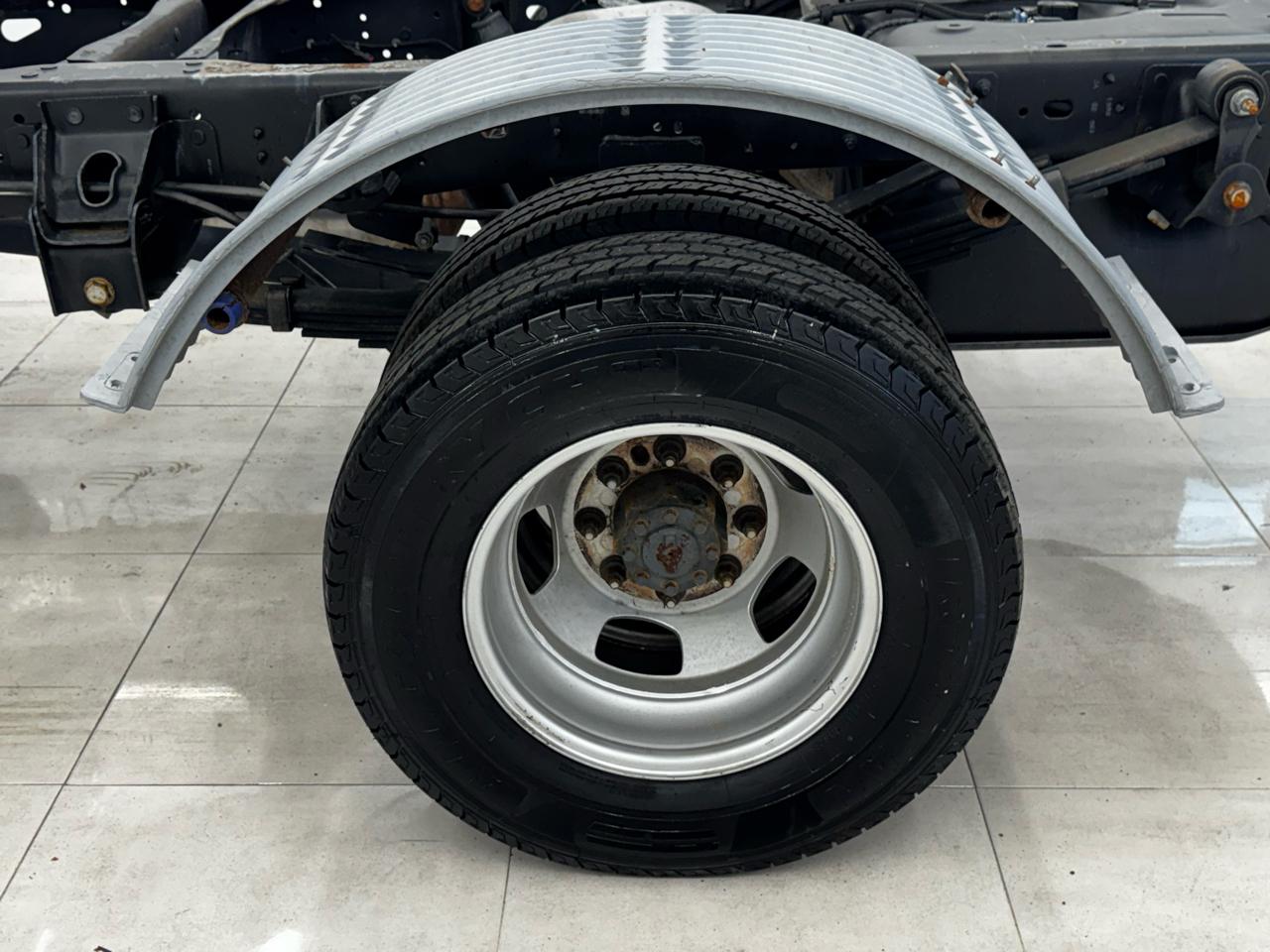 RAM 3500 Chassis Cab Tradesman 4WD Crew Cab 60" CA 172.4" WB 2022