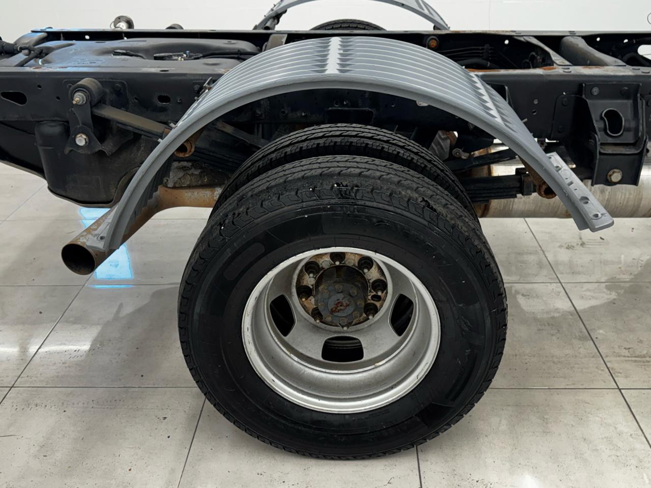 RAM 3500 Chassis Cab Tradesman 4WD Crew Cab 60" CA 172.4" WB 2022