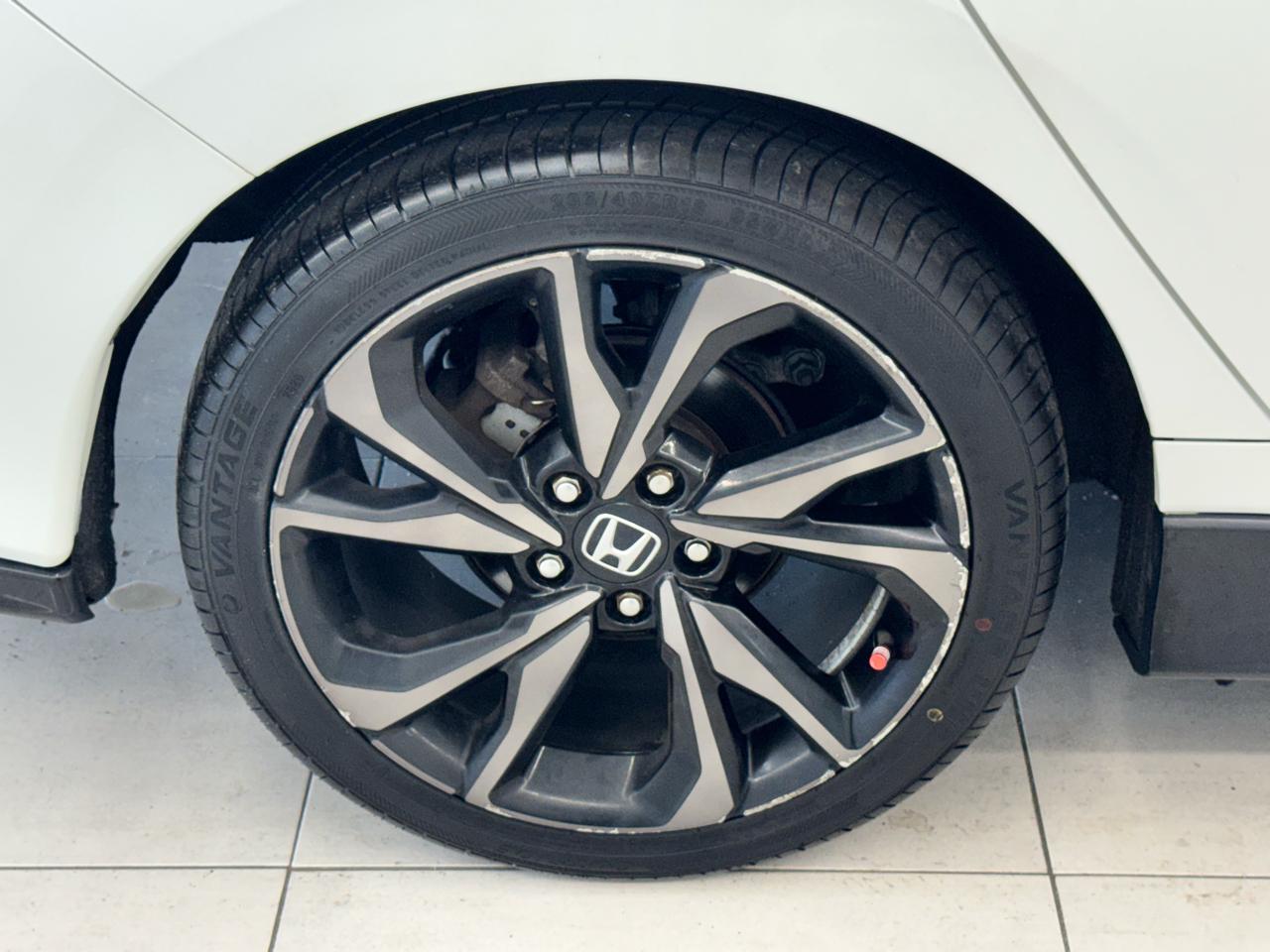 Honda Civic Hatchback Sport Manual 2017