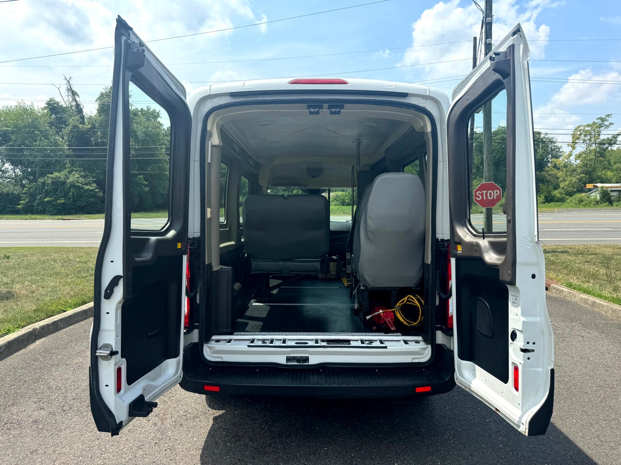 Ford Transit Van T-250 148" Med Rf 9000 GVWR Sliding RH Dr 2017 Ford Transit Van T-250 148" Med Rf 9000 GVWR Sliding RH Dr 2017