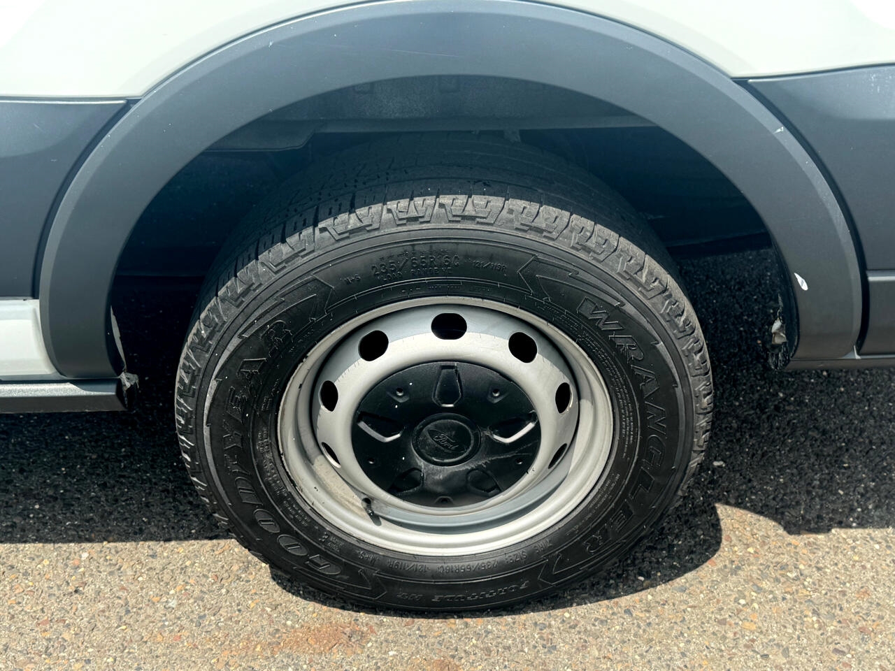 Ford Transit Van T-250 148" Med Rf 9000 GVWR Sliding RH Dr 2017 Ford Transit Van T-250 148" Med Rf 9000 GVWR Sliding RH Dr 2017