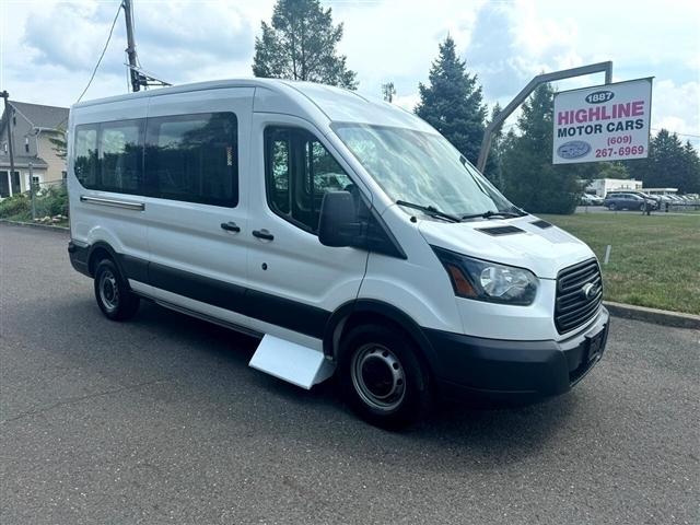 Ford Transit Van T-250 148" Med Rf 9000 GVWR Sliding RH Dr 2017