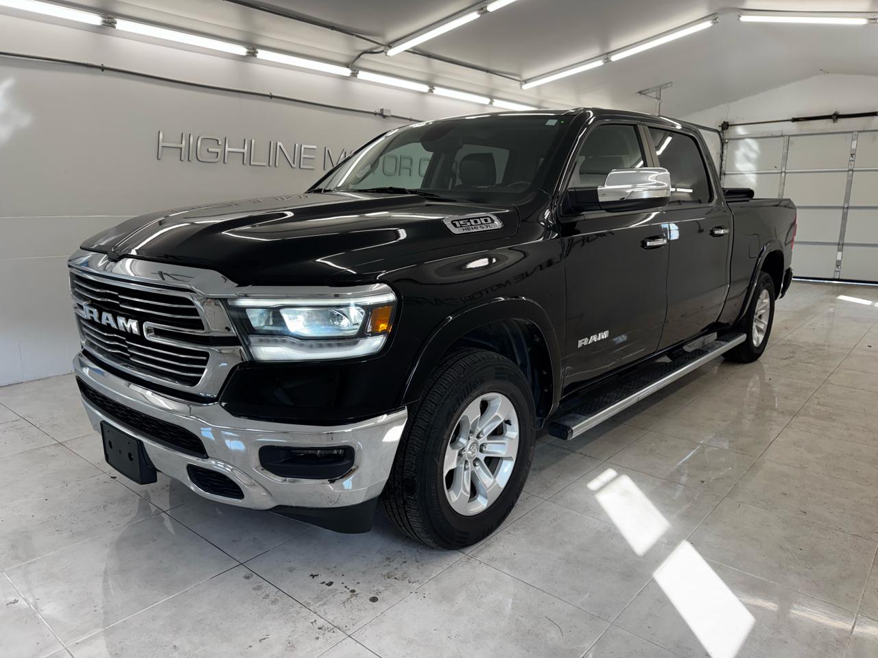 RAM 1500 Laramie 4x4 Crew Cab 6'4" Box 2019