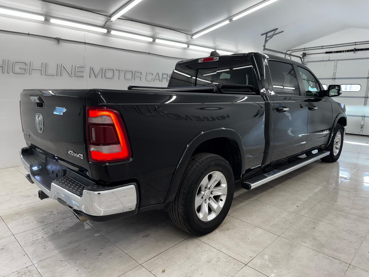 RAM 1500 Laramie 4x4 Crew Cab 6'4" Box 2019