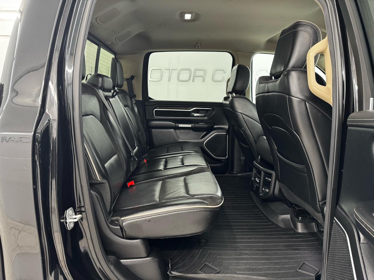 RAM 1500 Laramie 4x4 Crew Cab 6'4" Box 2019