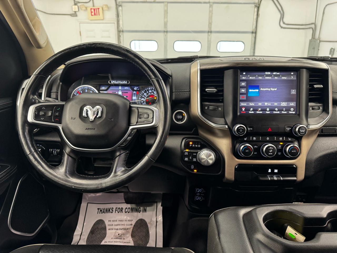 RAM 1500 Laramie 4x4 Crew Cab 6'4" Box 2019