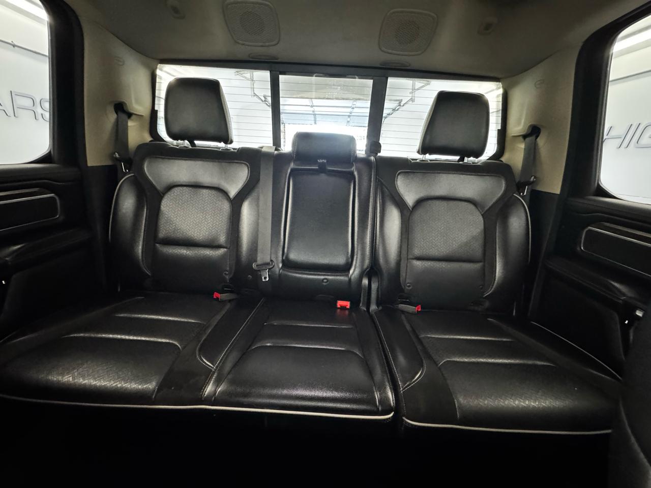 RAM 1500 Laramie 4x4 Crew Cab 6'4" Box 2019