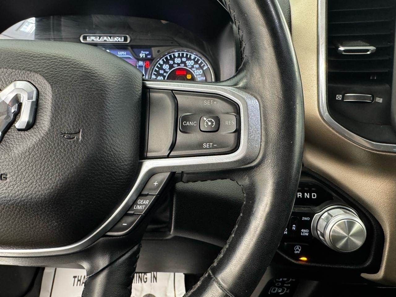 RAM 1500 Laramie 4x4 Crew Cab 6'4" Box 2019