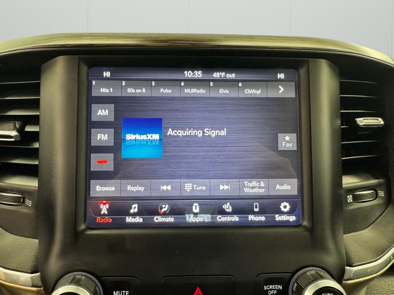 RAM 1500 Laramie 4x4 Crew Cab 6'4" Box 2019