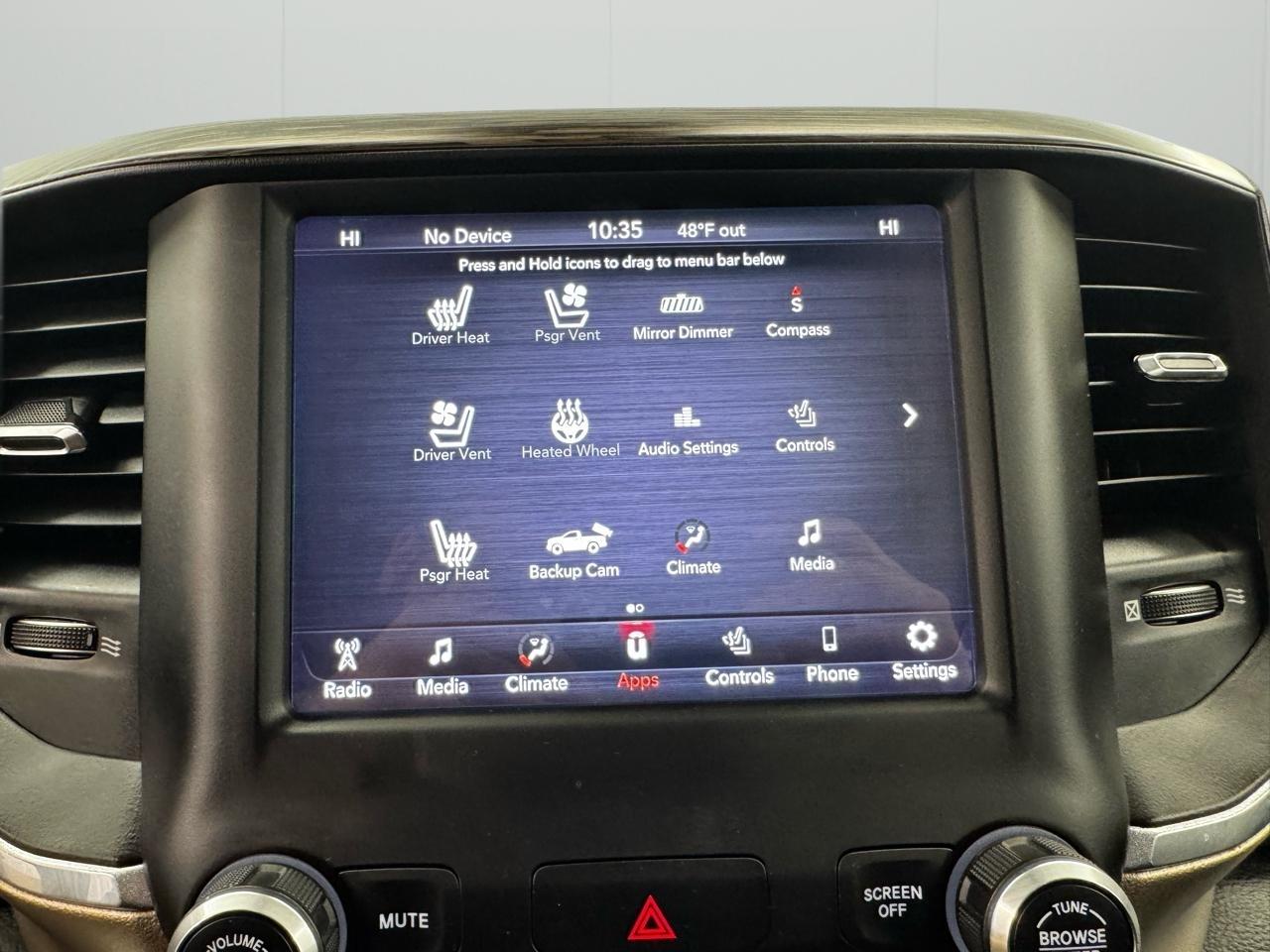 RAM 1500 Laramie 4x4 Crew Cab 6'4" Box 2019