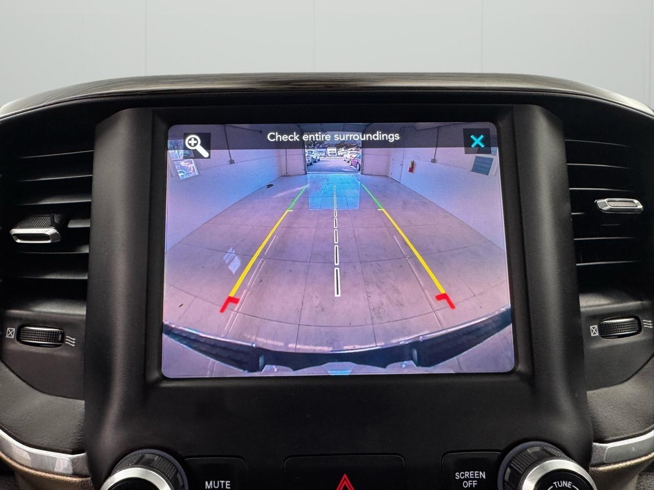 RAM 1500 Laramie 4x4 Crew Cab 6'4" Box 2019