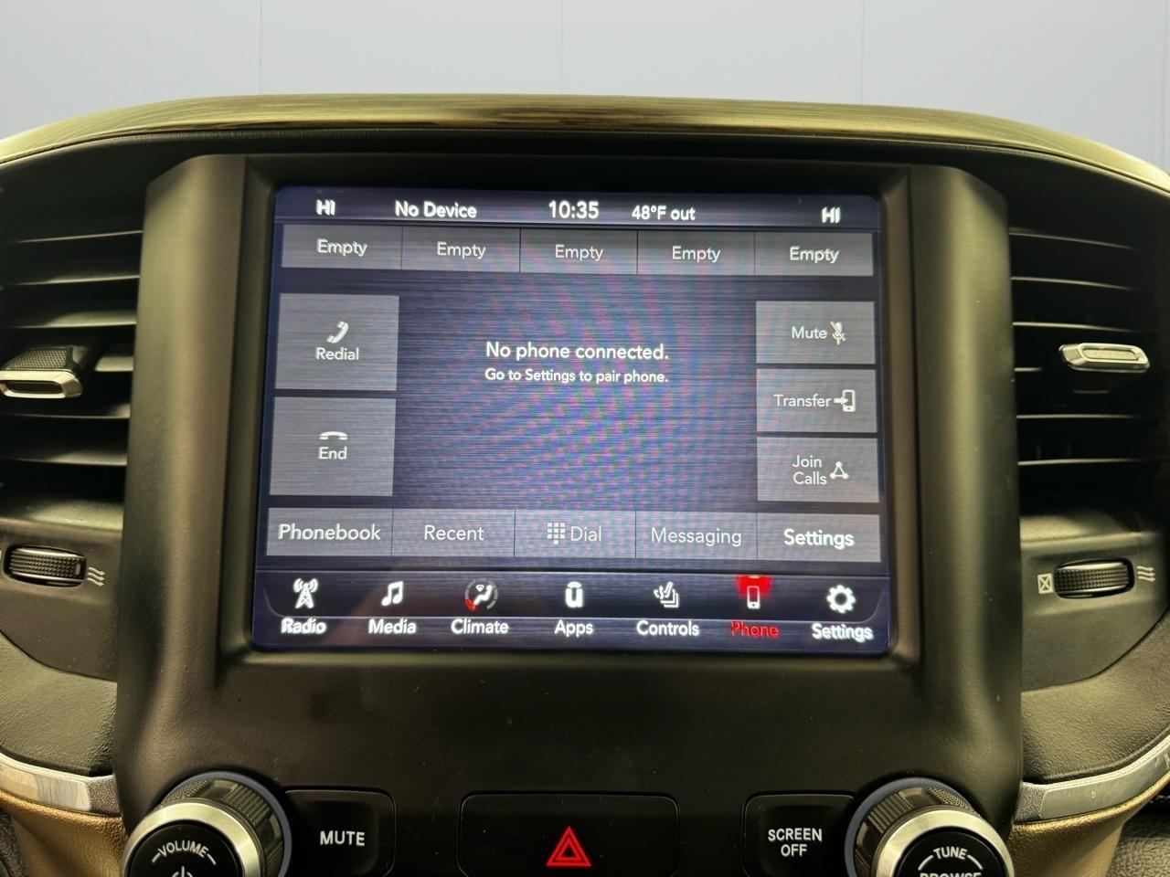 RAM 1500 Laramie 4x4 Crew Cab 6'4" Box 2019