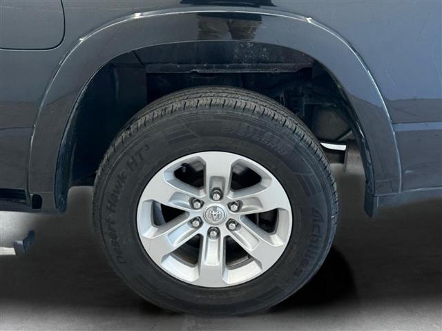 RAM 1500 Laramie 4x4 Crew Cab 6'4" Box 2019