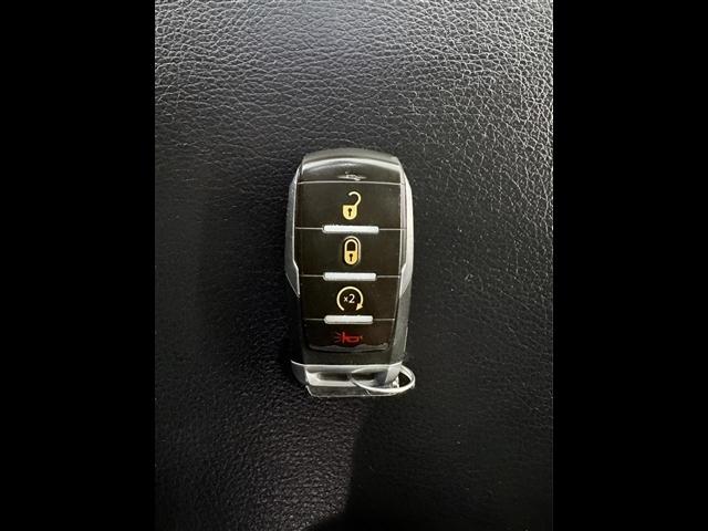 RAM 1500 Laramie 4x4 Crew Cab 6'4" Box 2019