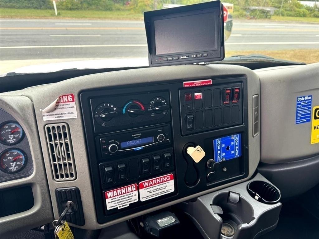 International DuraStar 4300  2014