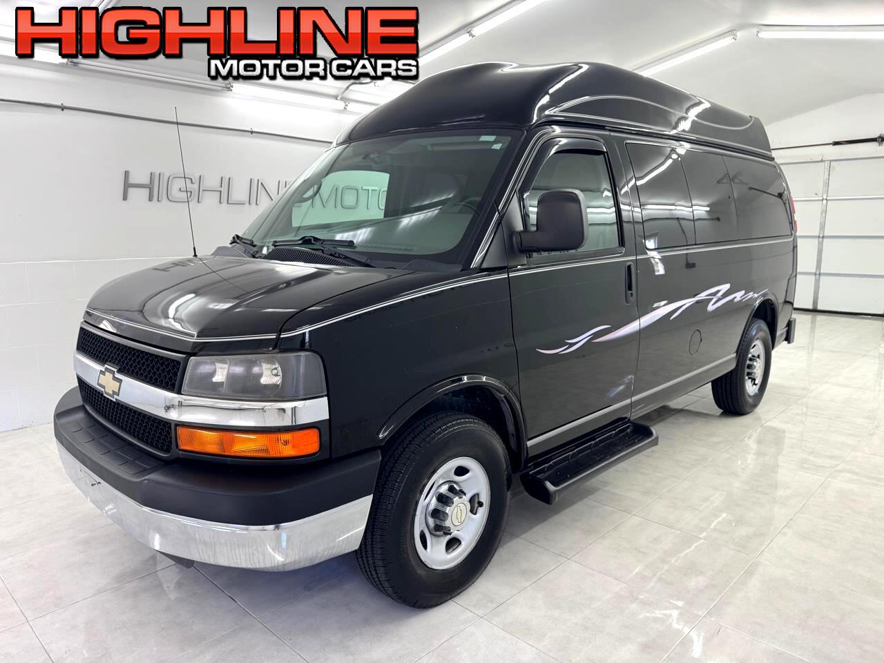 2014 Chevrolet Express Passenger RWD 2500 135" LT