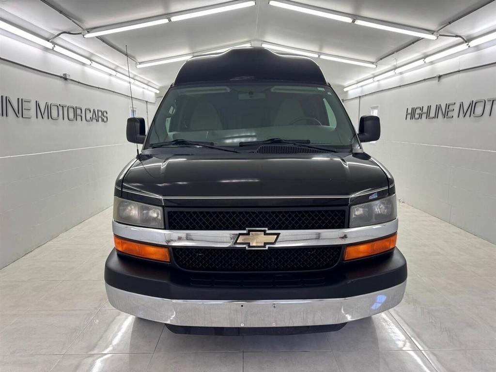 Chevrolet Express Passenger RWD 2500 135" LT 2014