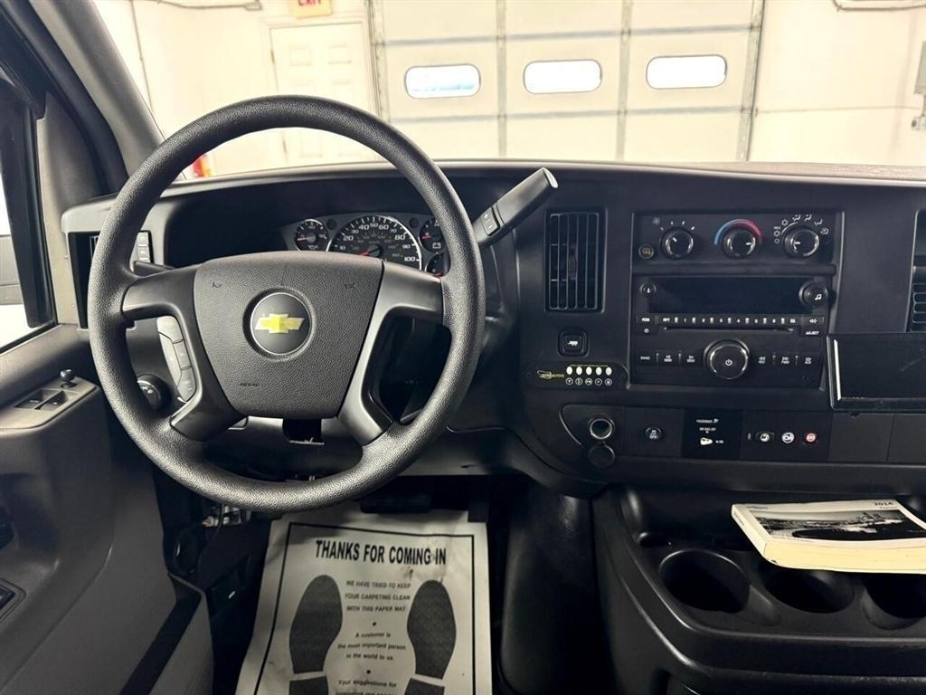 Chevrolet Express Passenger RWD 2500 135" LT 2014