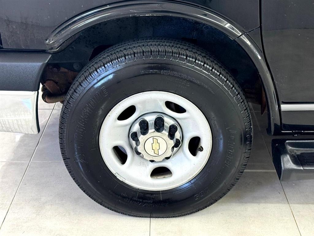 Chevrolet Express Passenger RWD 2500 135" LT 2014