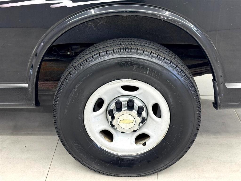Chevrolet Express Passenger RWD 2500 135" LT 2014