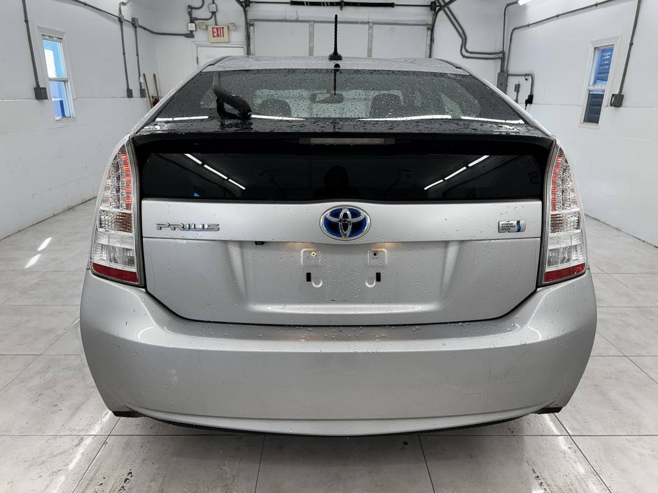 Toyota Prius 5dr HB III (Natl) 2010